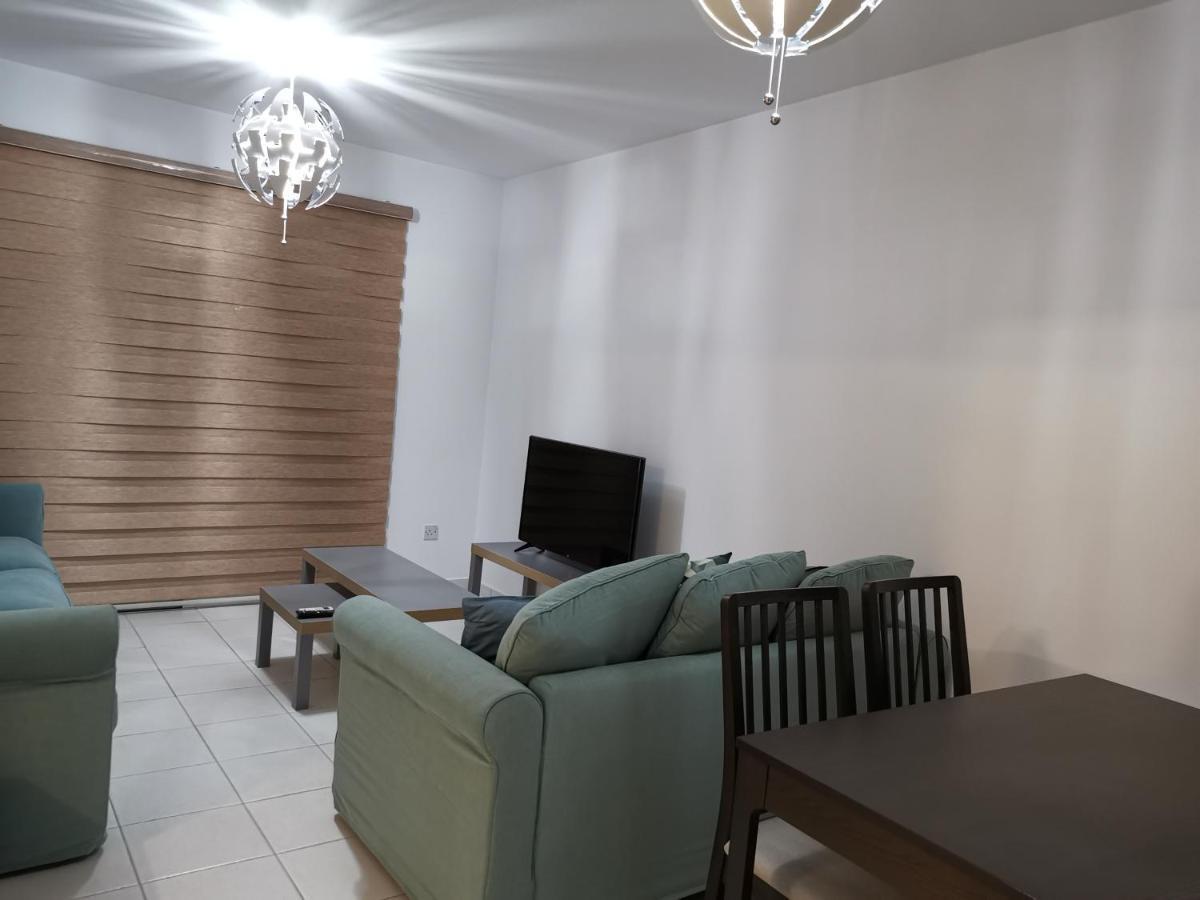 Iris Village, Near Kings Avenue Mall - By Imh Travel & Tours 파포스 외부 사진
